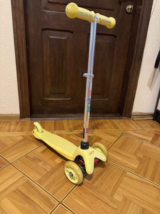 Самокат дитячий
