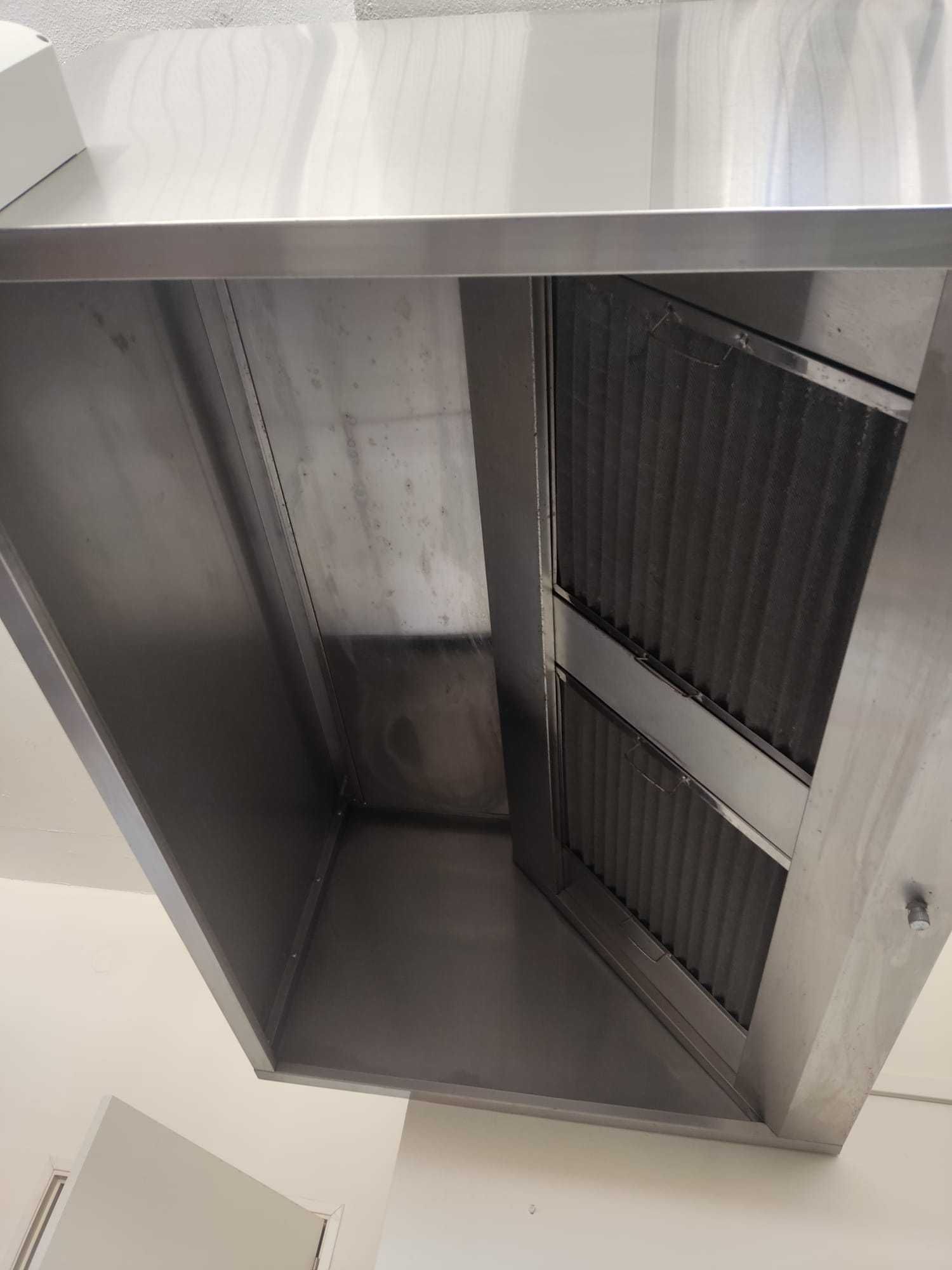 Exaustor Industrial em Inox com Motor e Tubulação