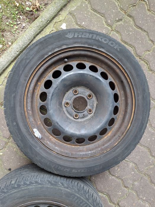 Opony i felgi stalowe 205/55 R16 letnie