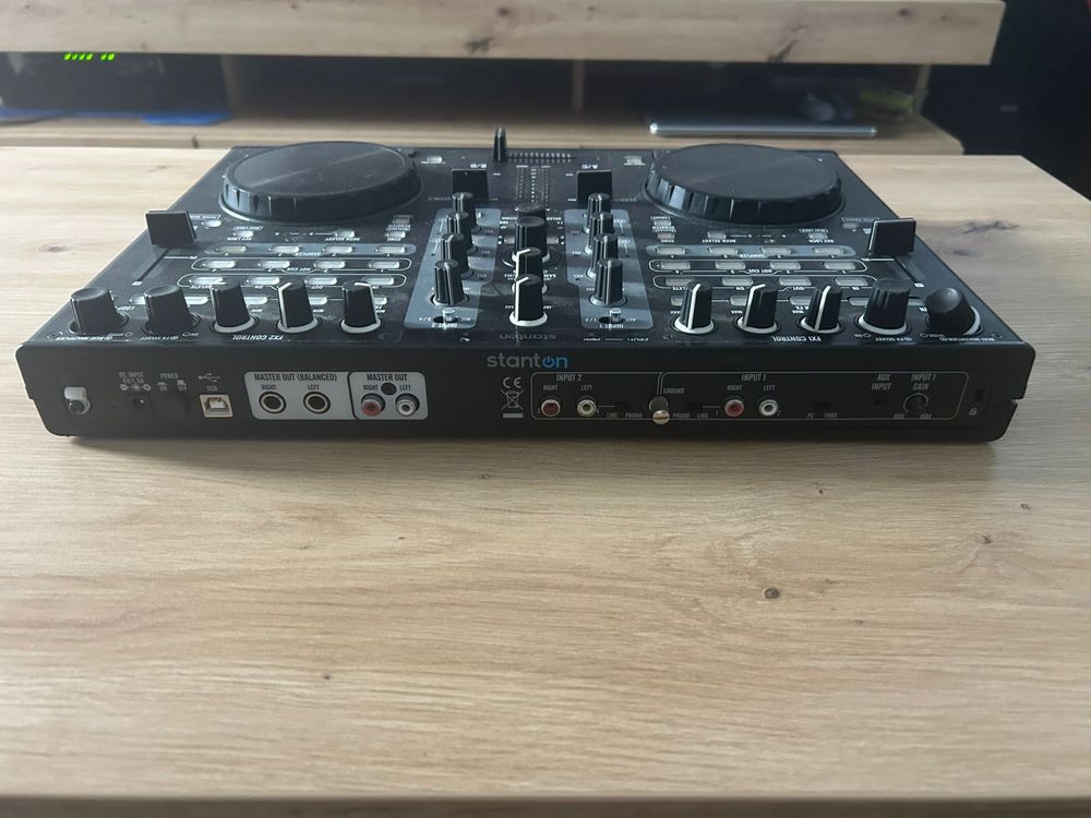 Kontroler STANTON DJC-4