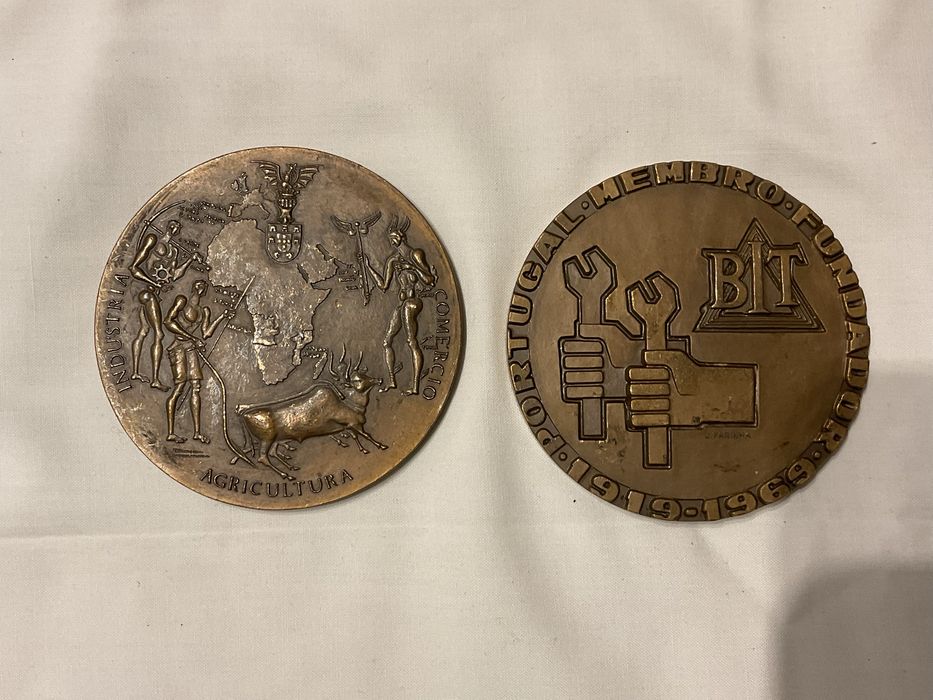 Medalhas em bronze dos anos 60