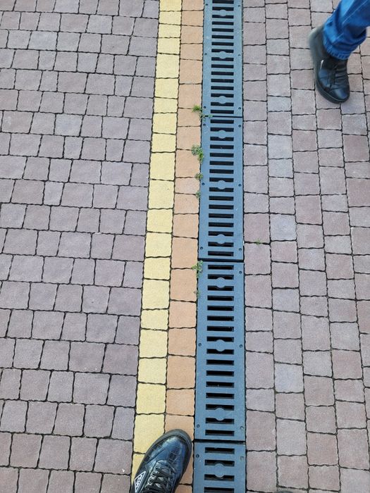 Бердичів криші, покрівельні роботи, сучаснн паркани,вкладання бруківки