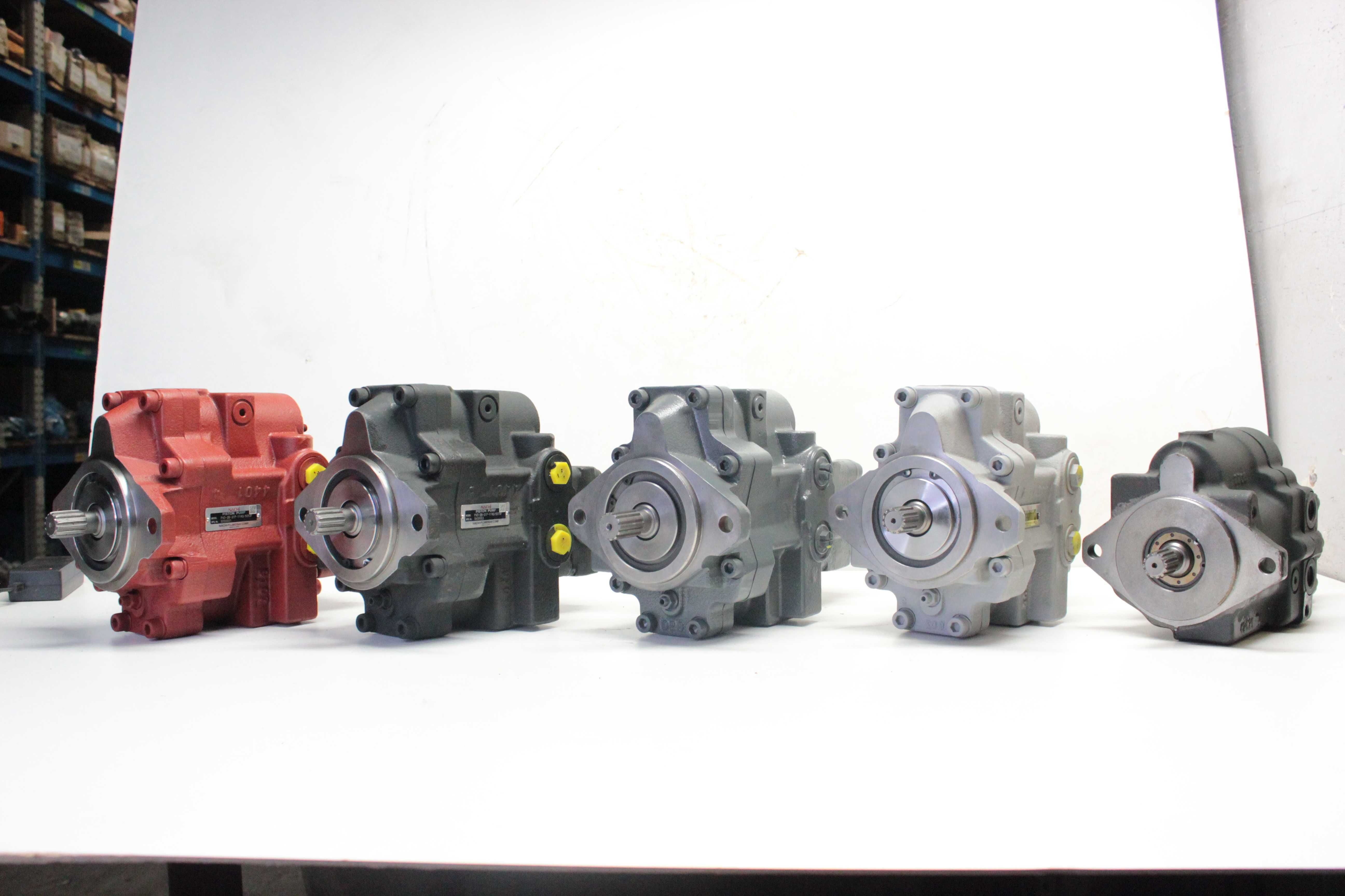 Pompa NACHI Jcb Cat Komatsu Neuson Takeuchi PVD