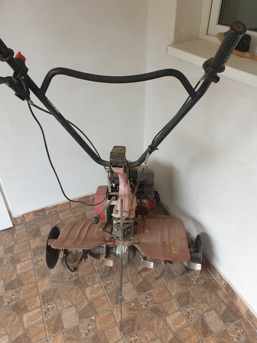 Мотокультиватор в ідеальному стані