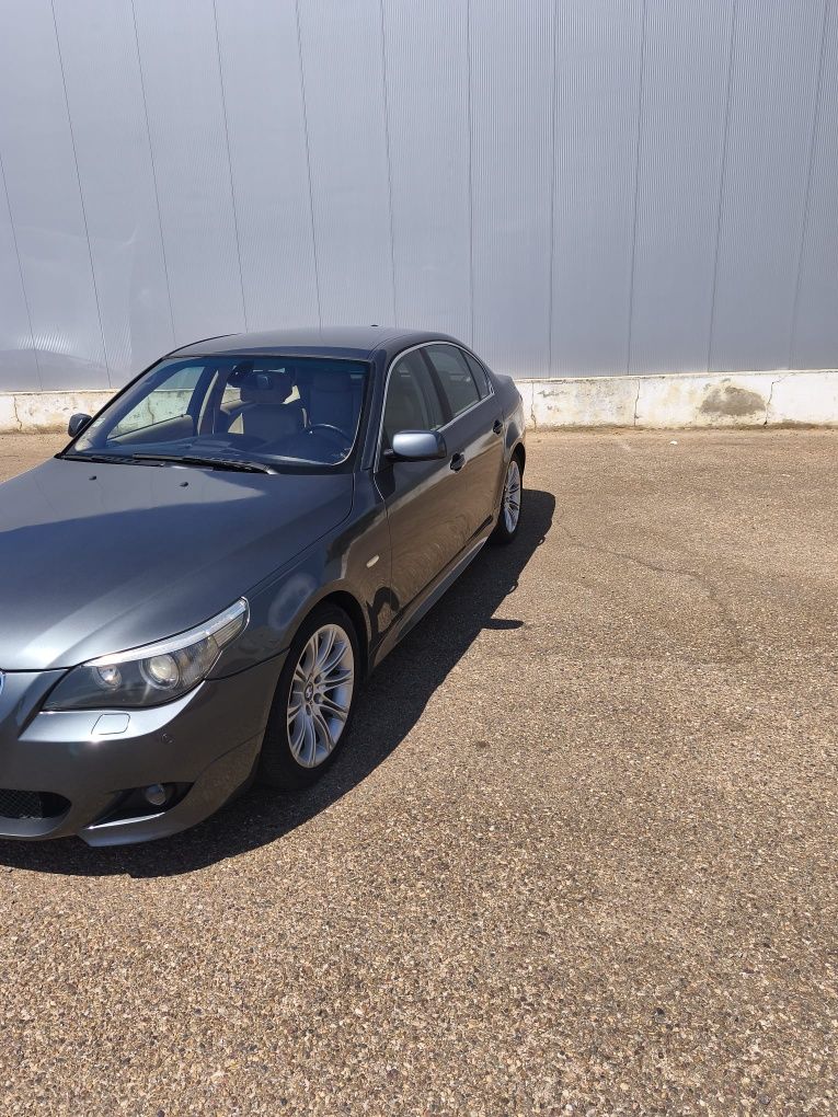 Vendo Carro  BMW 520