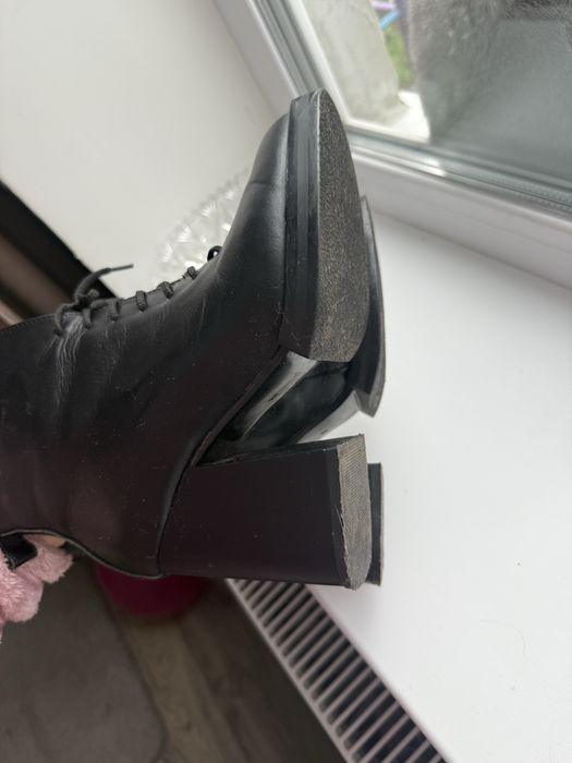 Ботинкі демі 38 р шкіра стан ідеальний