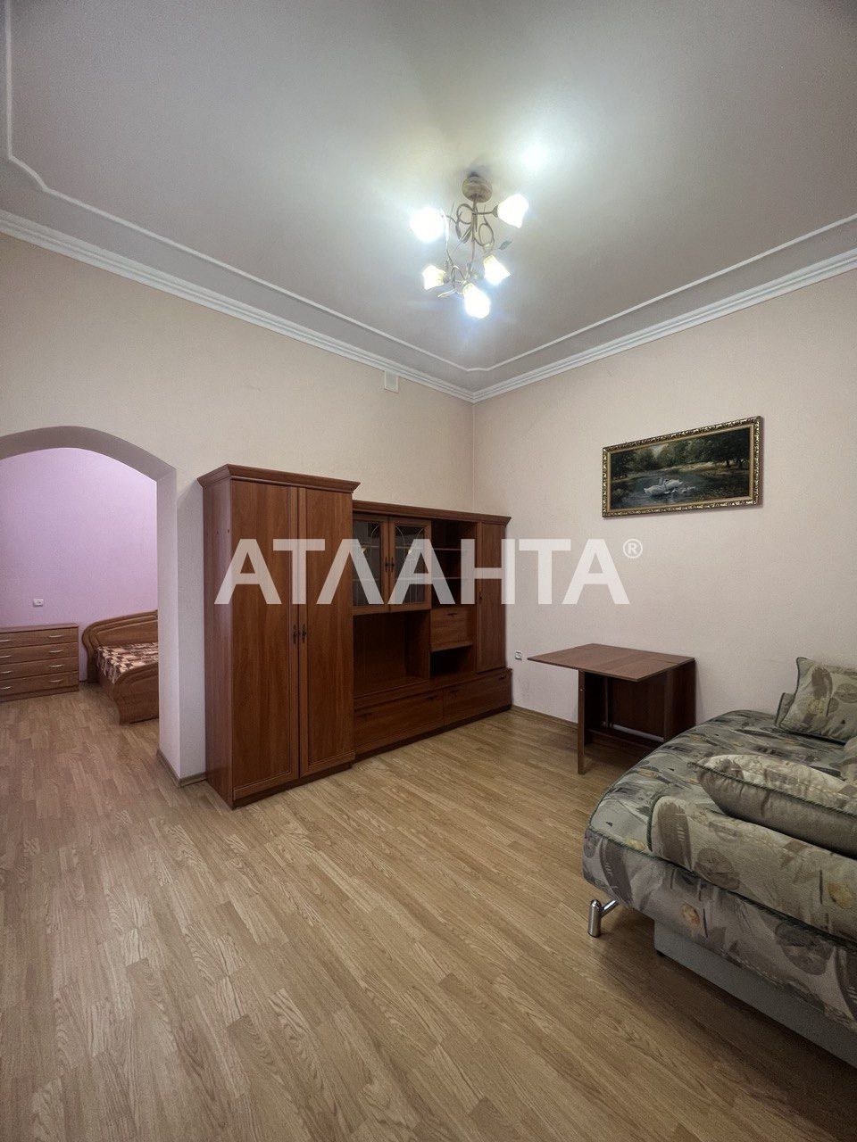 3 кім, 2 поверх, Центр,  вул. Шептицького