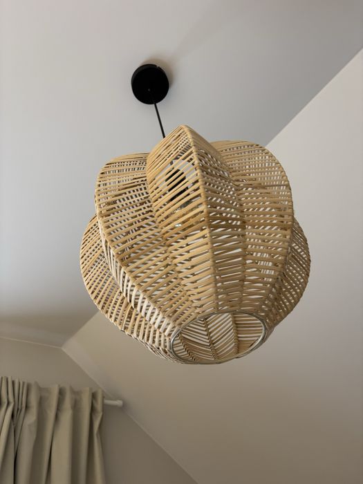Lampa sufitowa zyrandol kula rattan