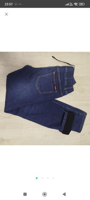 Нові теплі джинси.