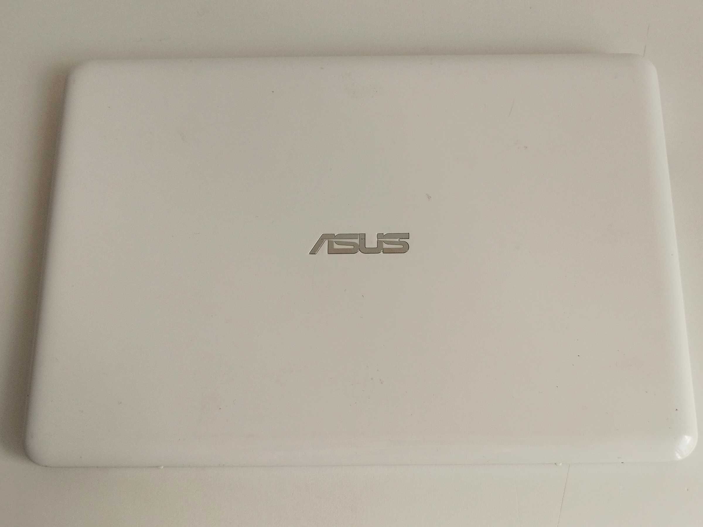 Laptop Asus VIVOBOOK E200HA| 11,6"| Intel Atom X5-Z8300, 2 GB, 32 GB