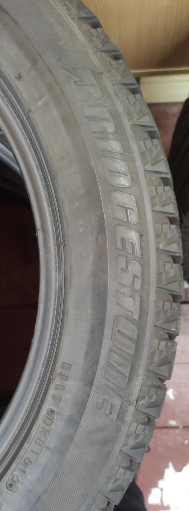 Зимова резина шини BRIDGESTONE Blizzak 245/50/18 245 50 18  Run Flat