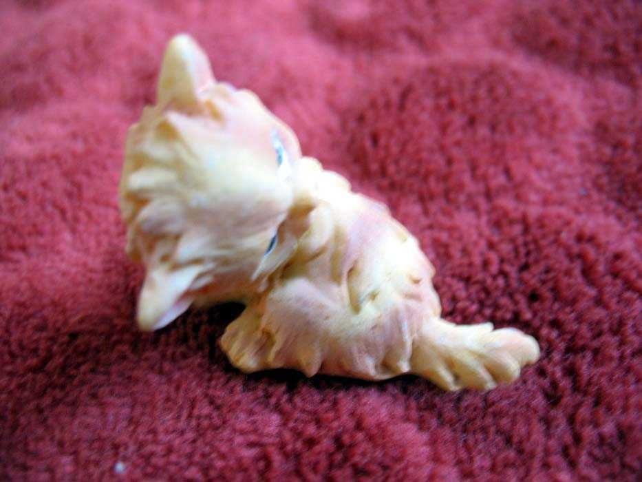Kot - malutki rudy kotek - Figurka - ceramika - 3 x 4 x 3 cm