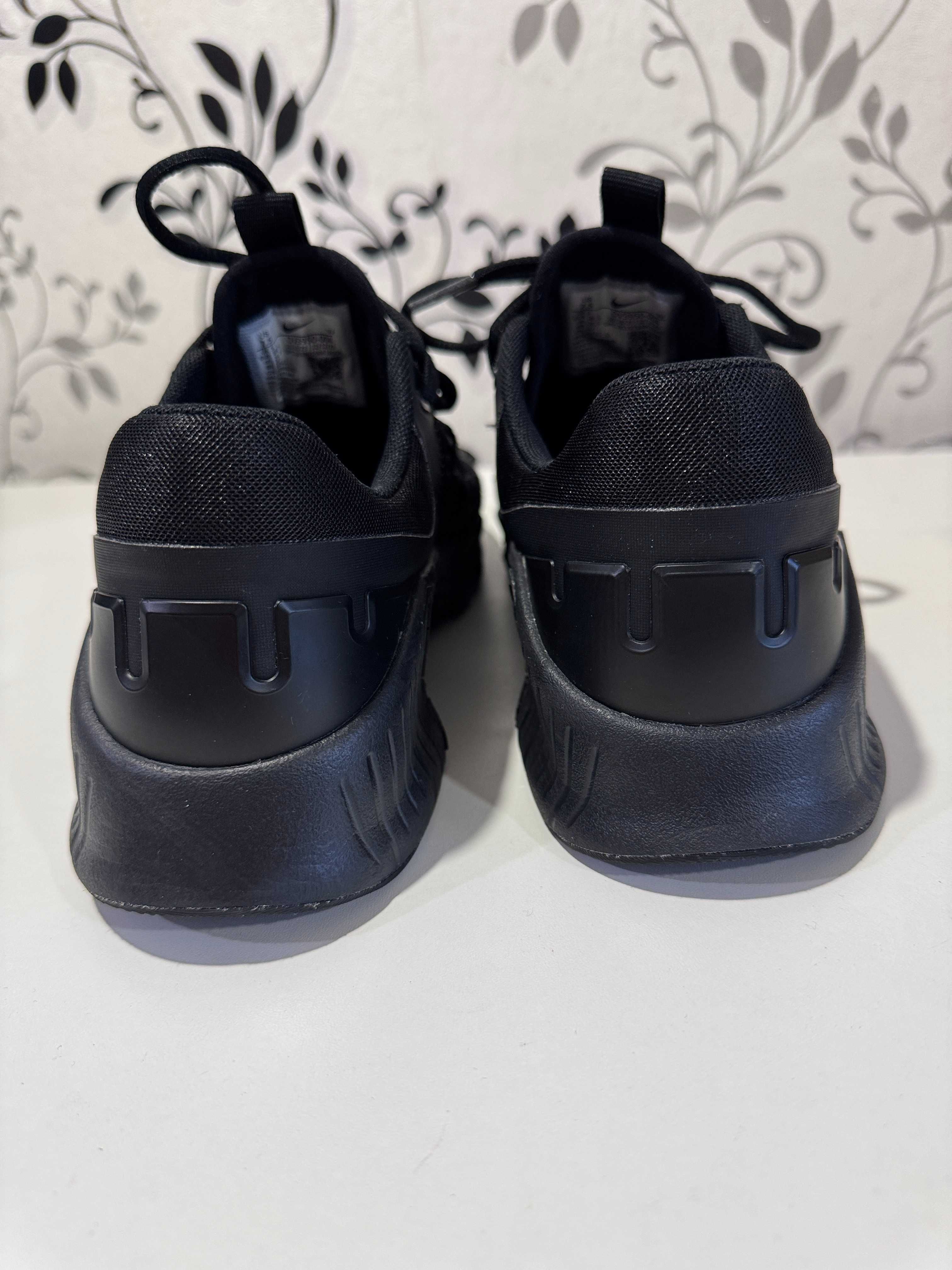 Кросівки тренувальні Nike FREE METCON 5 DV3950-004, 38.5р