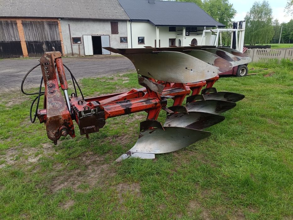 Pług obrotowy 4 skibowy , Naud