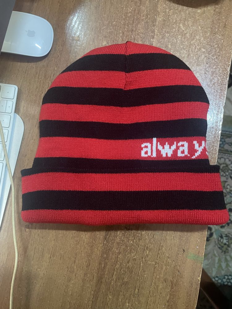 Шапка Always нова