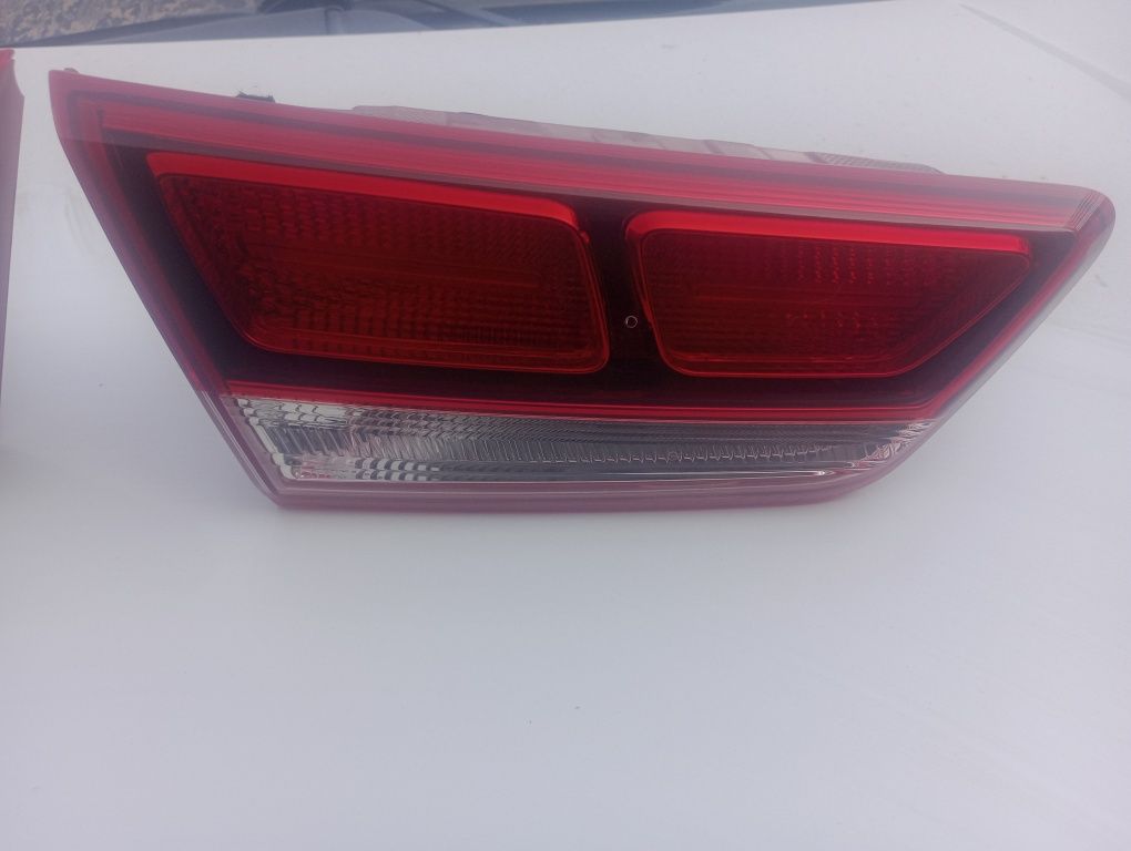 Задні фонарі Kia Optima
