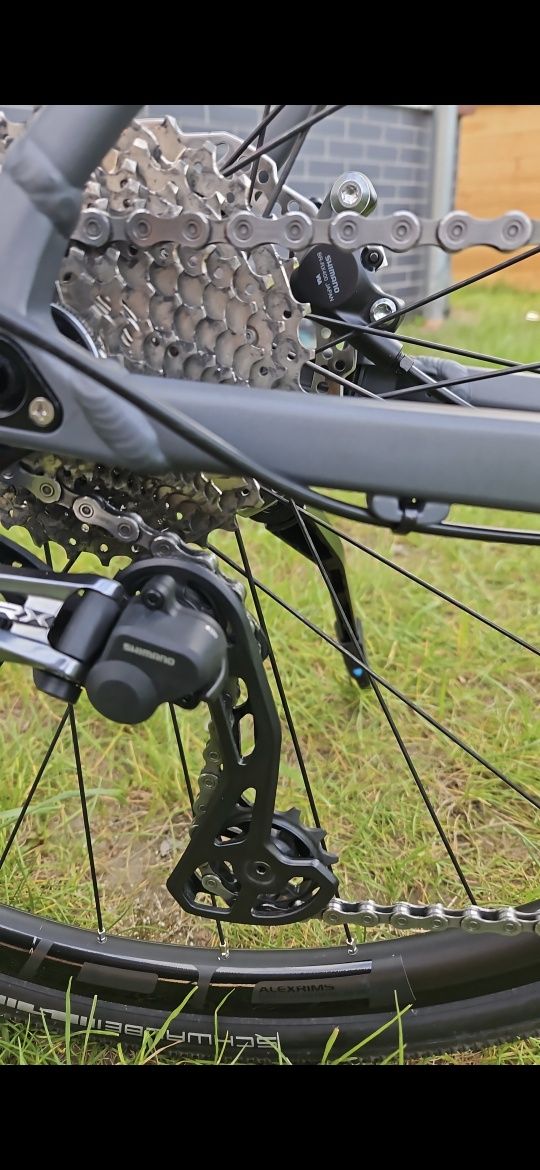 CUBE NUROAD RACE gravel rozmiar L GRX Hydraulika