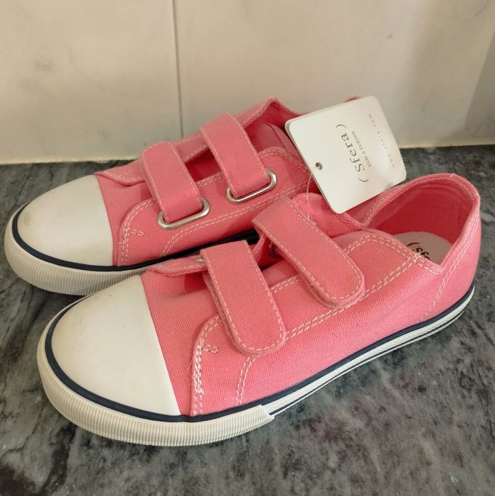 Sapatilhas Rosa Novas da Unit Shoes