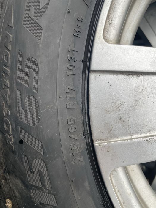 KOŁA KODIAQ 215 65 R17 4 szt , opony 4 szt . Zimowe