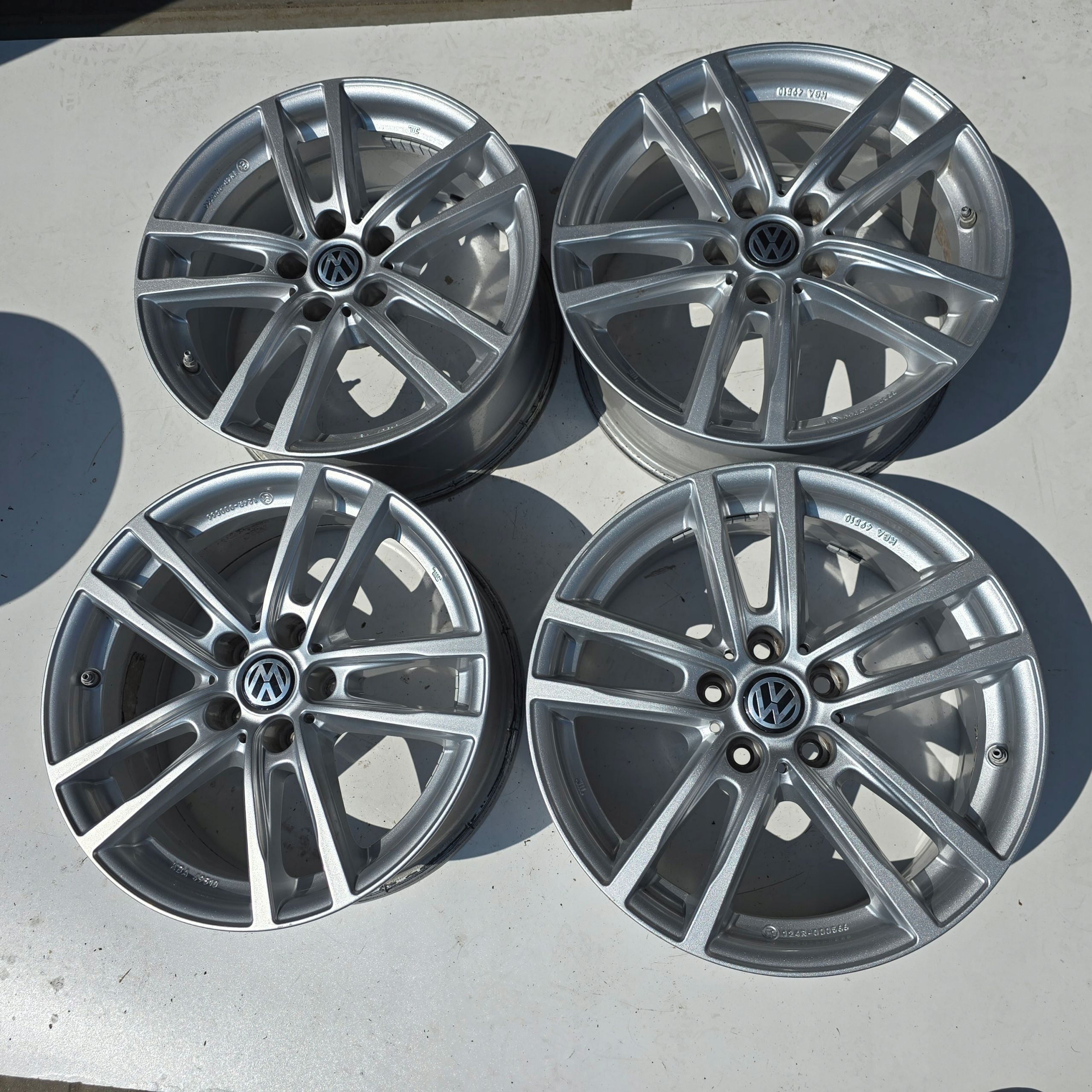 VW Passat B7 B8 cc Tiguan i ii Arteon Sharan 17'' ET30 5x112 4X