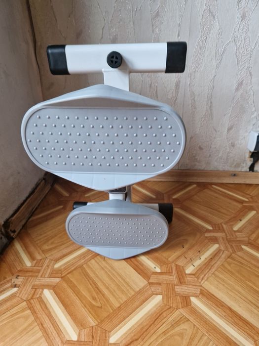 Sprzedam steper do cwiczen krokomierz