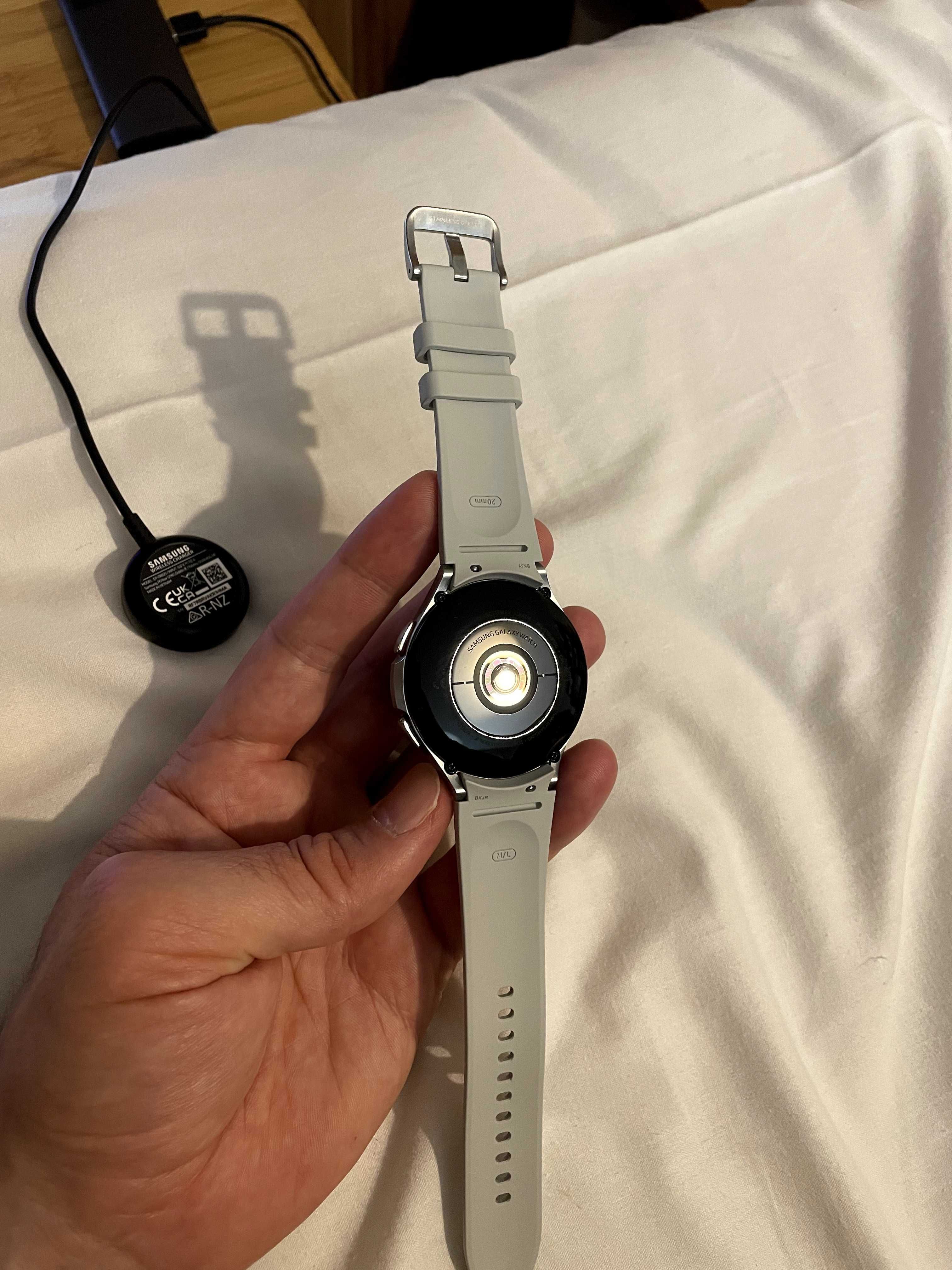 samsung galaxy watch 4 classic 46mm Wi-Fi SM-R890