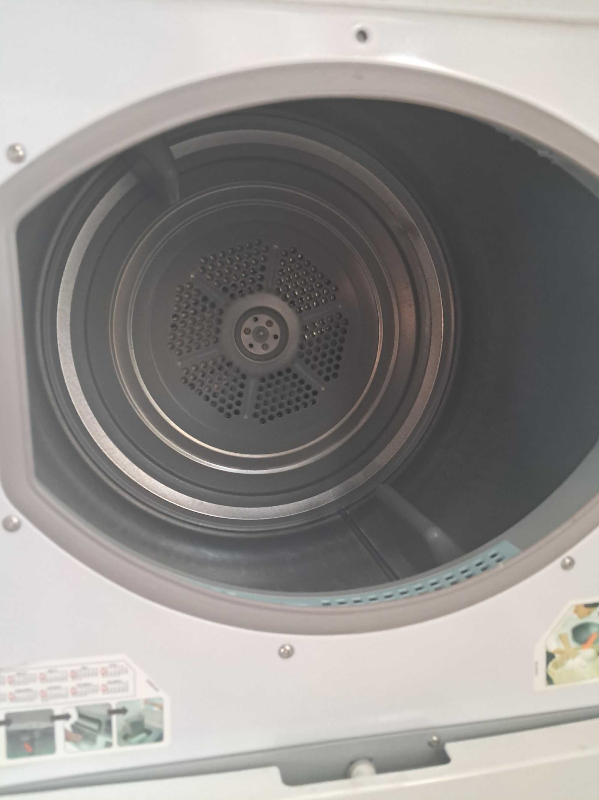 Máquina de secar roupa indesit IS70CEX 7kg