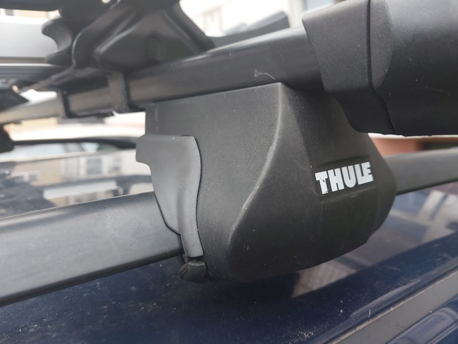 Bagażnik Thule na 2 rowery na relingi - cały zestaw