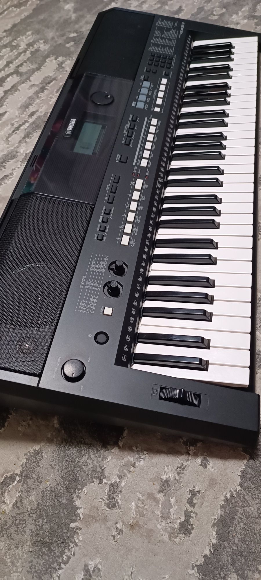 Синтезатор Yamaha PSR E433
