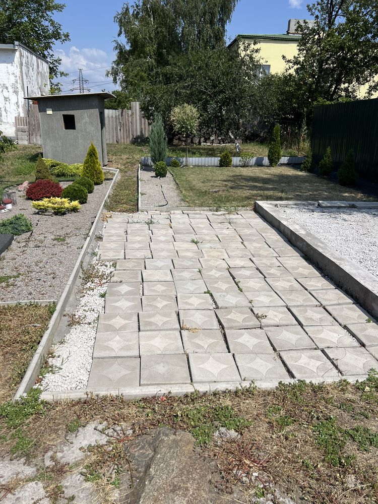 Продам пол дома Черёмушки(Sher)