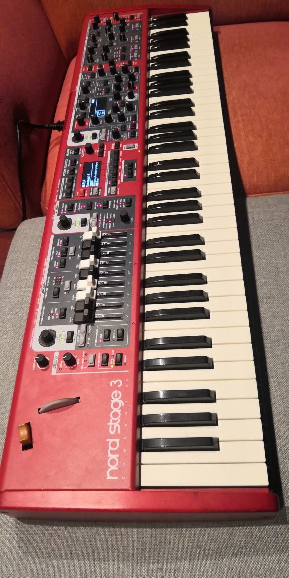 Nord Stage 3 Compact stan idealny + twardy futerał