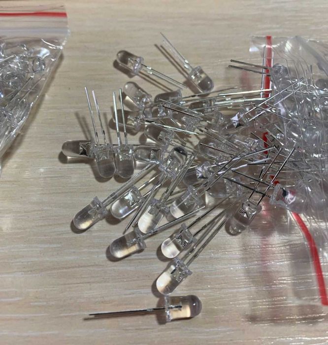 Світлодіоди білі, кольорові