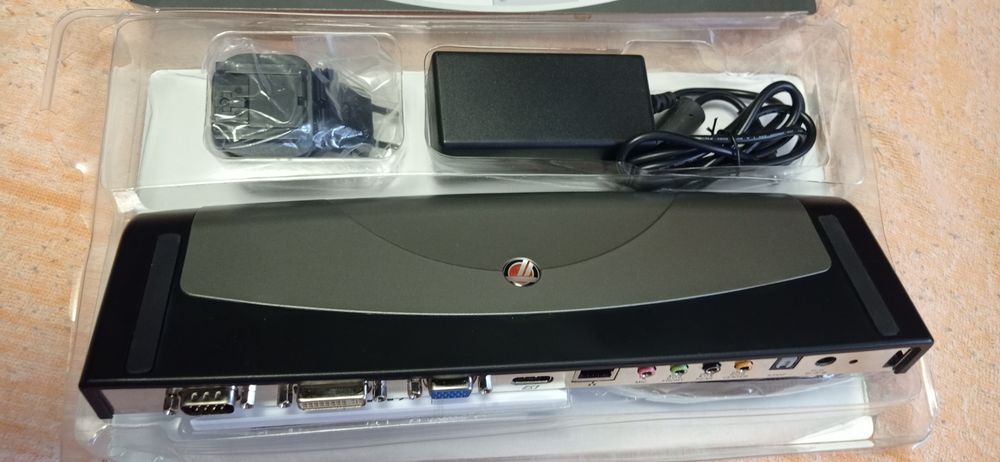 Нова Targus USB 2.0 Docking Station with Video (в упаковці)