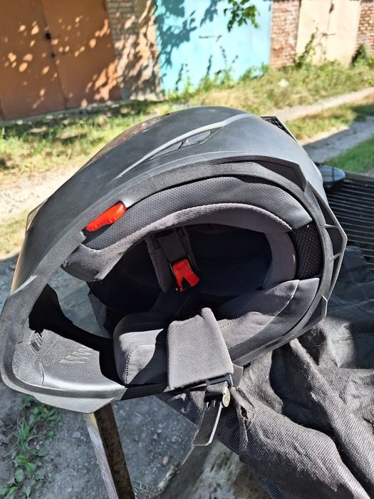 Мотошолом інтеграл