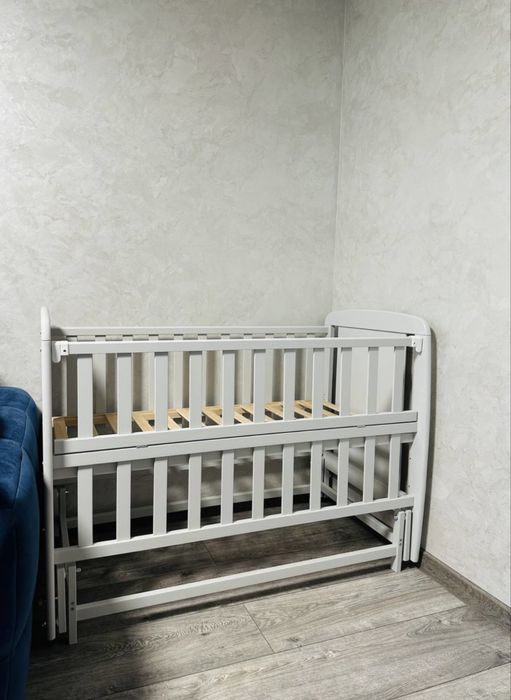 Продам дитяче ліжко Умка