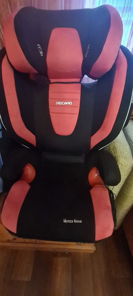 Автокрісло Рікаро Recaro