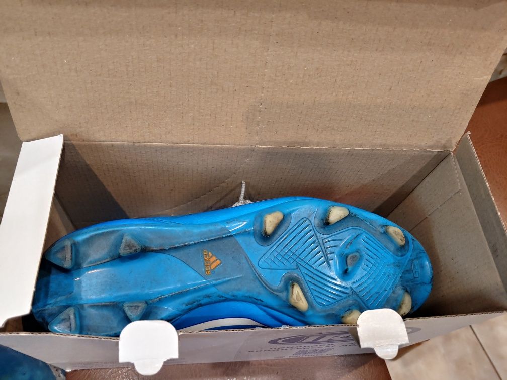 Бутсы кроссовки Кеды копчики футбольные ADIDAS 44 (27 cm)ORIGINAL.399г