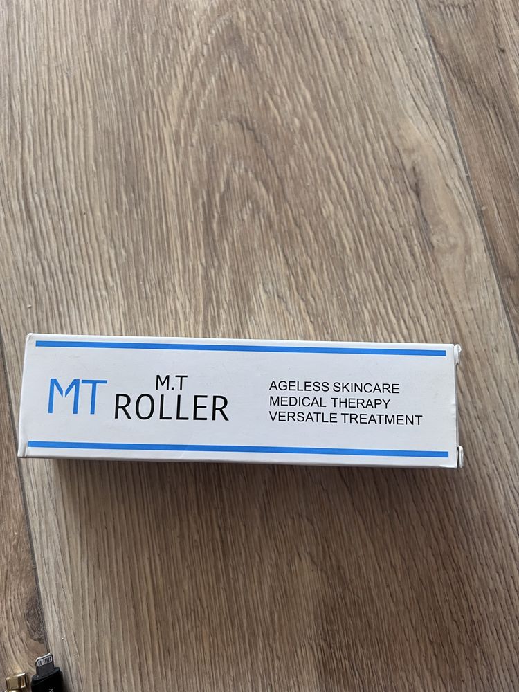 Nowy zafoliowany roller igly mikroiglowanie mtroller
