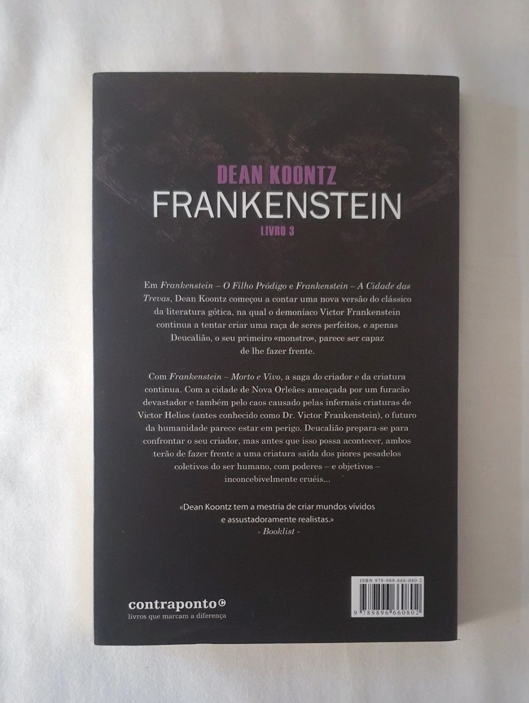 Livro "Frankenstein"