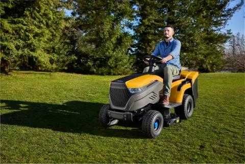 Koszenie trawy z operatorem STIGA TH4NS3 120 Hydro