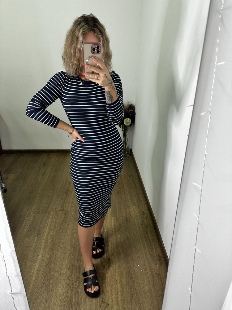 Sukienka w paski forever21