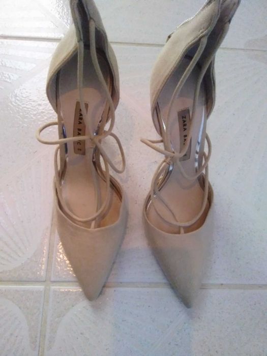 Sandálias Zara agulha T 39
