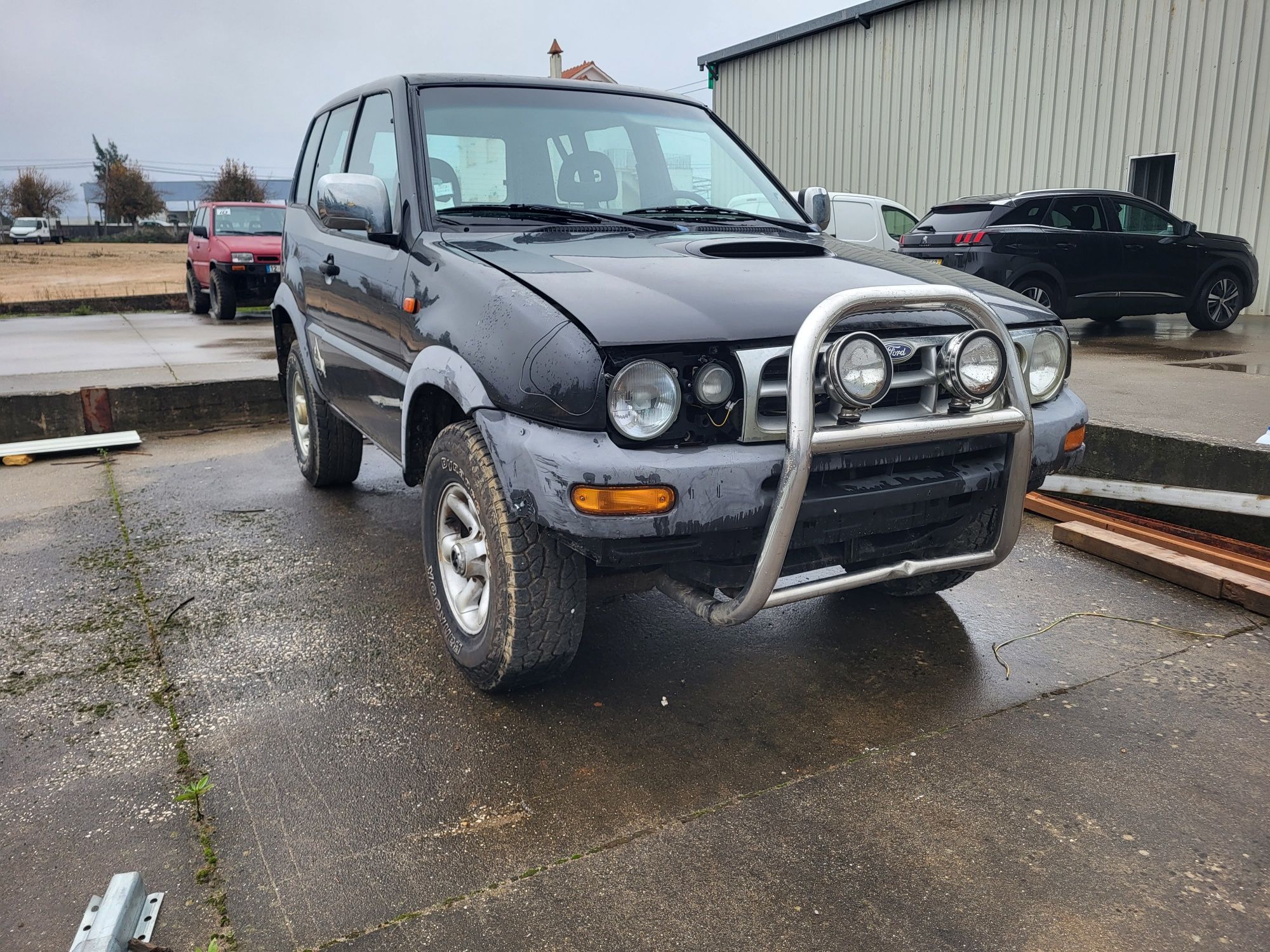 Terrano II  para peças