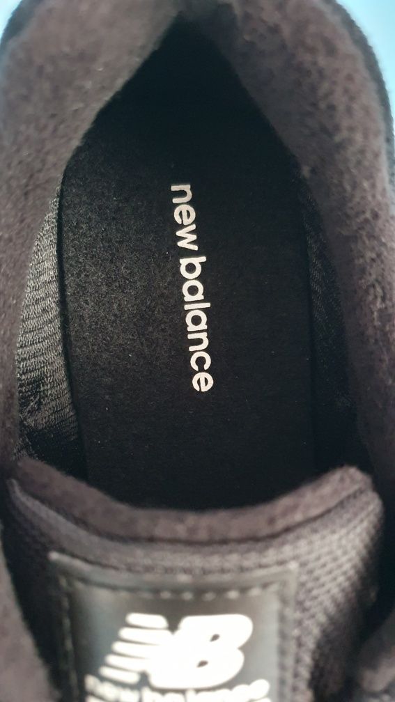 Buty nowe sportowe New Balance rozmiar 37.5 / wkładka 24 cm