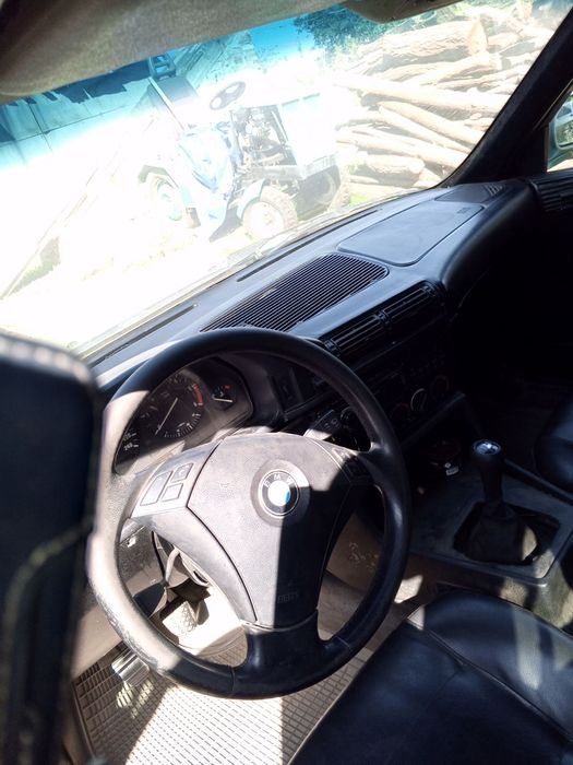 Продам машину BMV e34