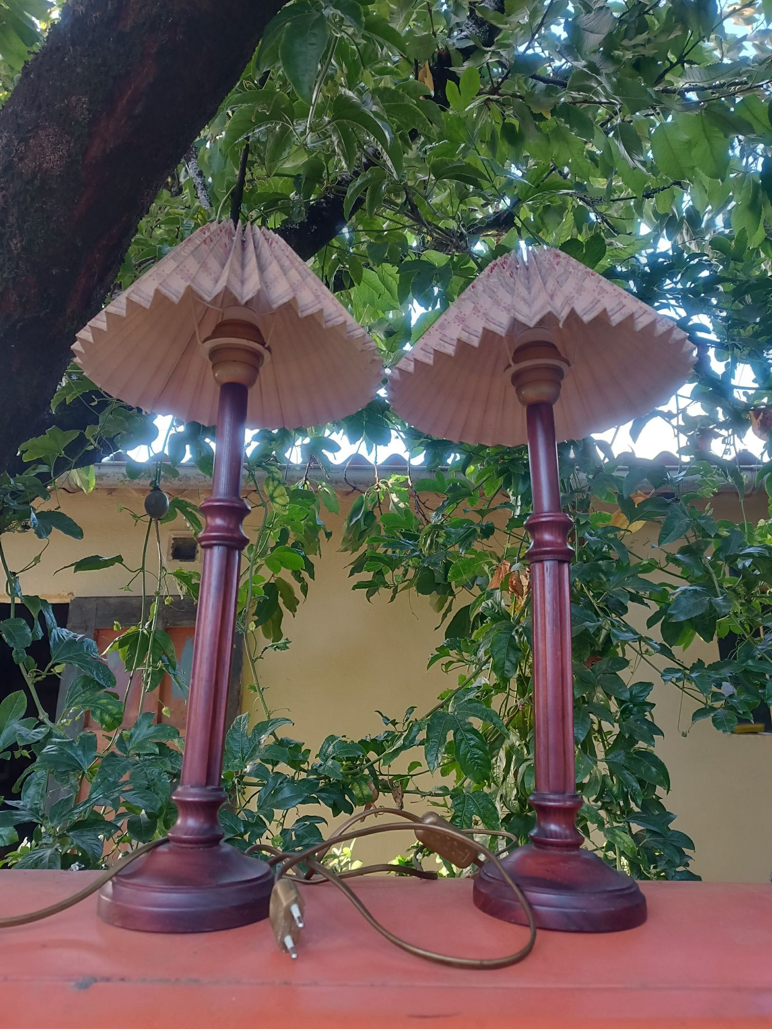 2 candeeiros de mesinha, vintage