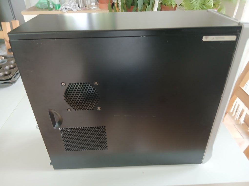 AMD FX-6300 obudowa z zasilaczem OPIS!!