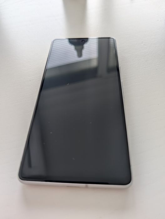 Pixel 7 128 GB biały - nowa bateria