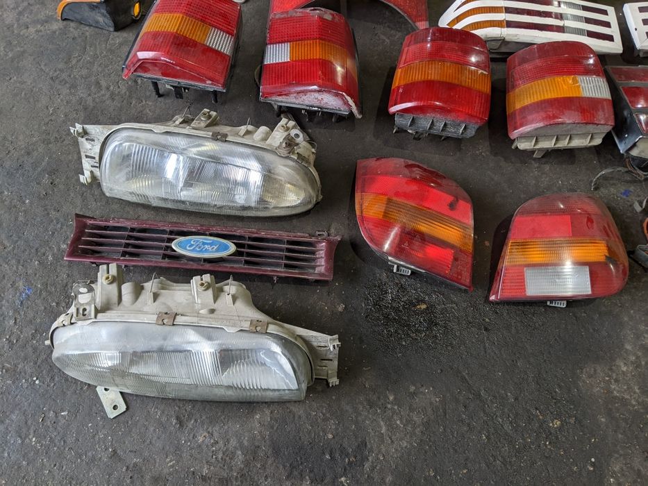 Фонари задние ford escort fiesta Sierra