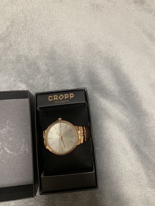Годинник новий в коробці Cropp